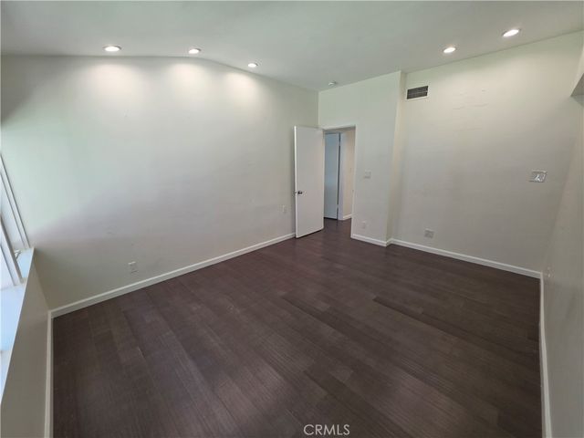 310 S Thurston, Los Angeles, CA 90049