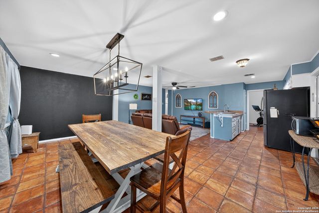 4247 Bayliss, San Antonio, TX 78233