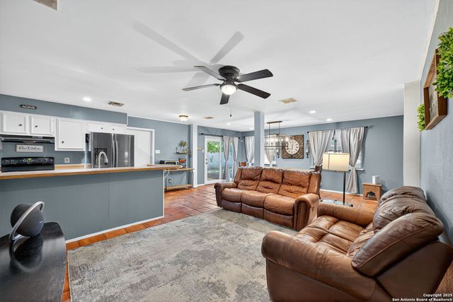 4247 Bayliss, San Antonio, TX 78233