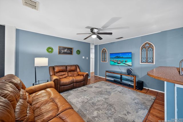 4247 Bayliss, San Antonio, TX 78233