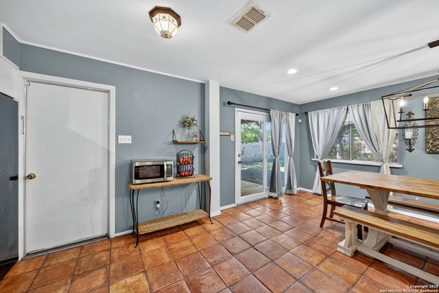 4247 Bayliss, San Antonio, TX 78233