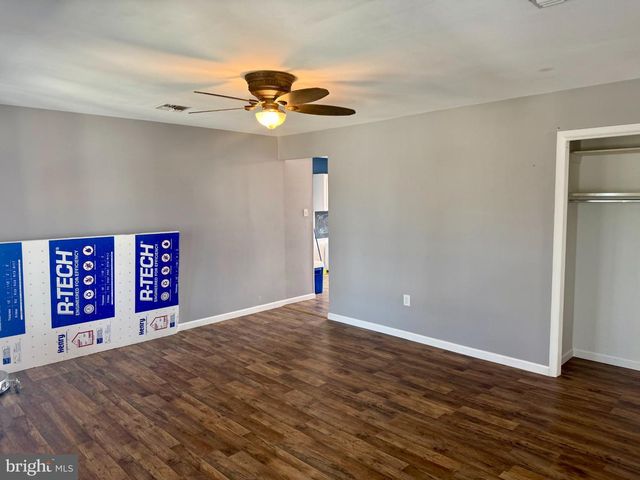 14 S BOSTON DR, Little Egg Harbor Twp, NJ 08087