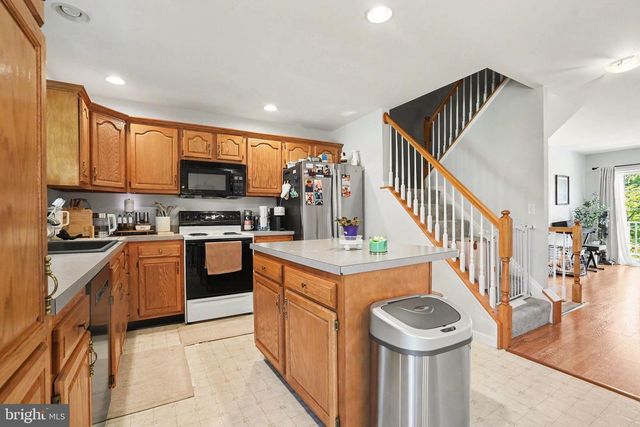 102 WOODSIDE CT, Annville, PA 17003