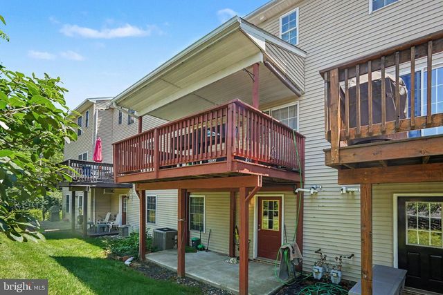 102 WOODSIDE CT, Annville, PA 17003