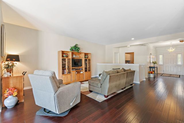12082 HIDEAWAY Drive, Huntley, IL 60142