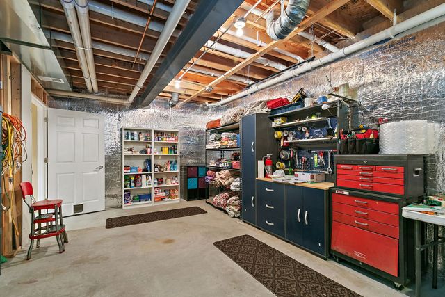12082 HIDEAWAY Drive, Huntley, IL 60142