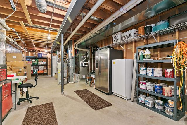 12082 HIDEAWAY Drive, Huntley, IL 60142