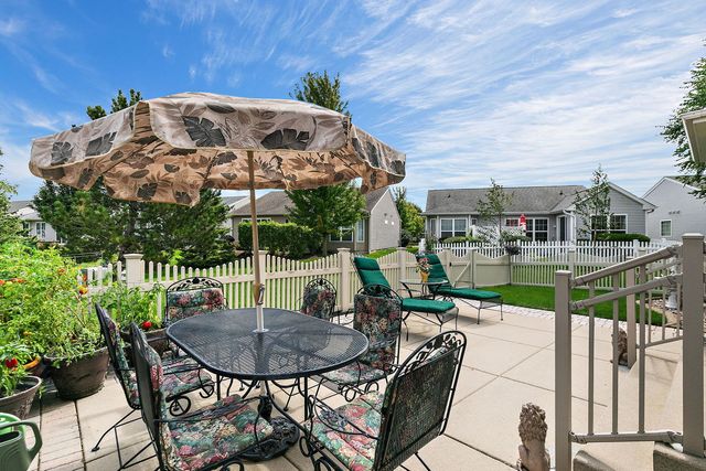 12082 HIDEAWAY Drive, Huntley, IL 60142