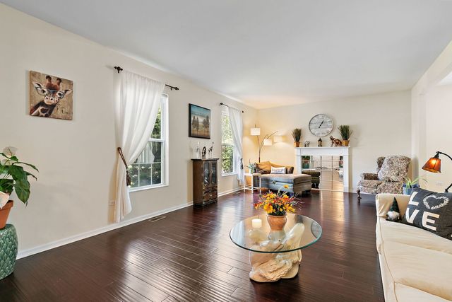 12082 HIDEAWAY Drive, Huntley, IL 60142