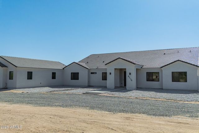 8236 N CALLE HERMOSA Circle, Casa Grande, AZ 85194
