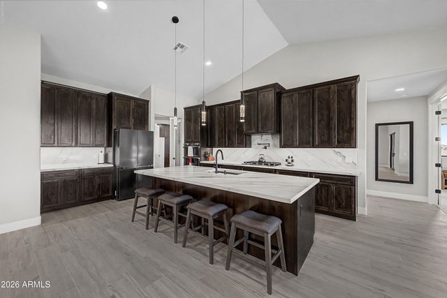 8236 N CALLE HERMOSA Circle, Casa Grande, AZ 85194