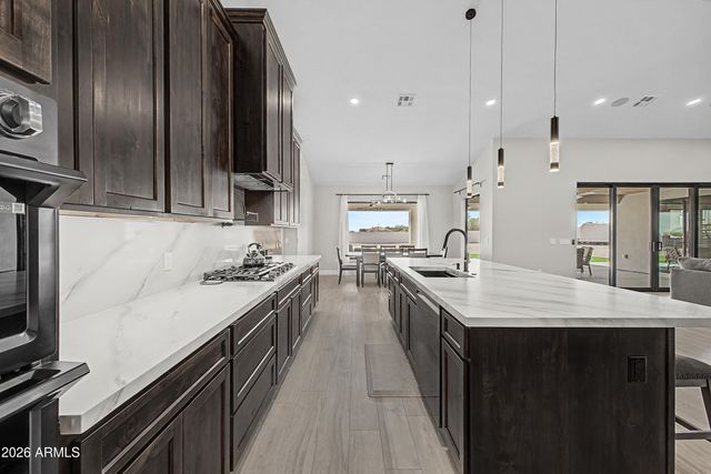 8236 N CALLE HERMOSA Circle, Casa Grande, AZ 85194