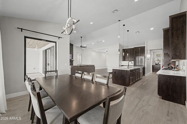 8236 N CALLE HERMOSA Circle, Casa Grande, AZ 85194