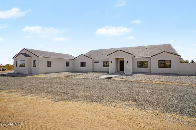 8236 N CALLE HERMOSA Circle, Casa Grande, AZ 85194