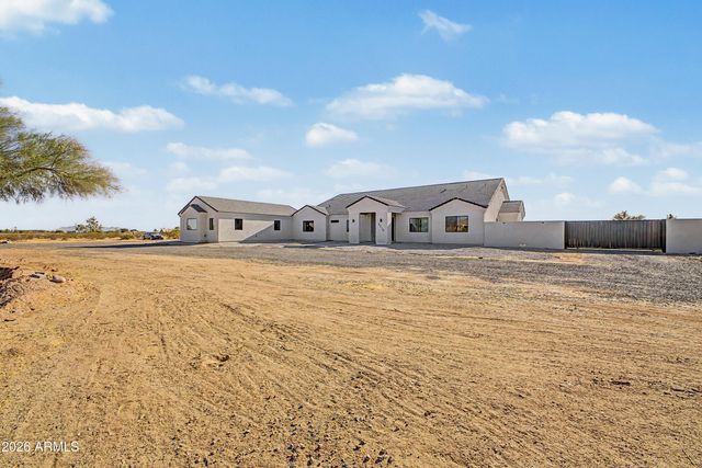 8236 N CALLE HERMOSA Circle, Casa Grande, AZ 85194