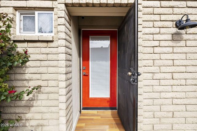 3039 N 38TH Street 11, Phoenix, AZ 85018