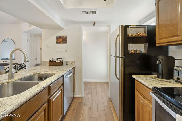 3039 N 38TH Street 11, Phoenix, AZ 85018