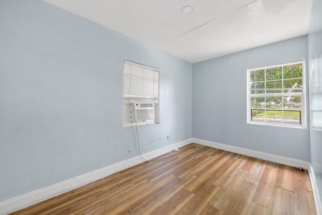 616 W 5TH Street, Riviera Beach, FL 33404