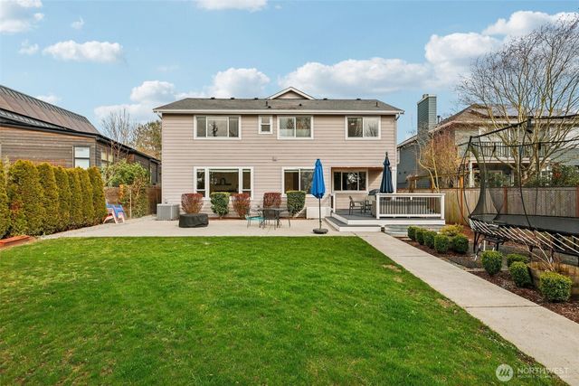 8535 4th Avenue NE, Seattle, WA 98115