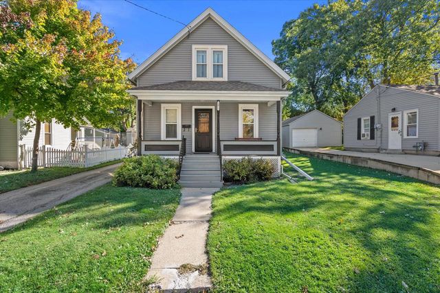 1471 Cleveland AVENUE, Waukesha, WI 53186