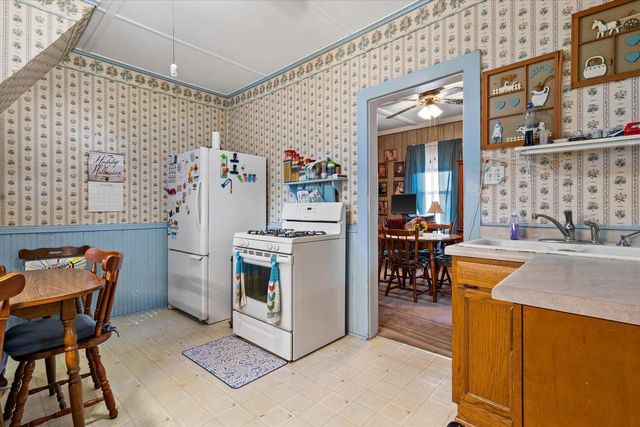 1471 Cleveland AVENUE, Waukesha, WI 53186