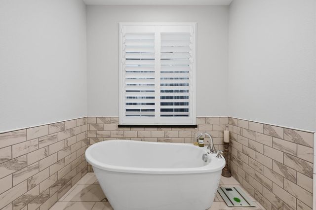 102 Chesapeake Ct, Lincoln, CA 95648