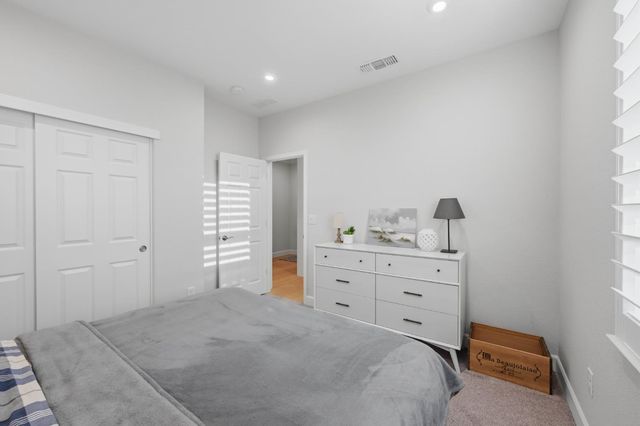 102 Chesapeake Ct, Lincoln, CA 95648