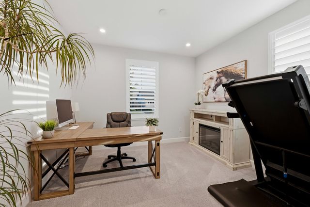 102 Chesapeake Ct, Lincoln, CA 95648