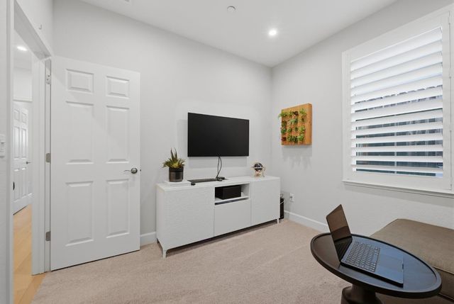 102 Chesapeake Ct, Lincoln, CA 95648