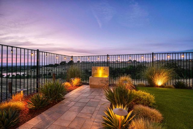 102 Chesapeake Ct, Lincoln, CA 95648