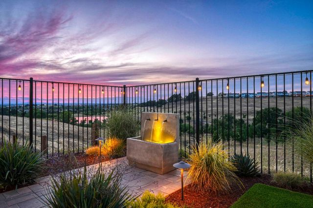 102 Chesapeake Ct, Lincoln, CA 95648