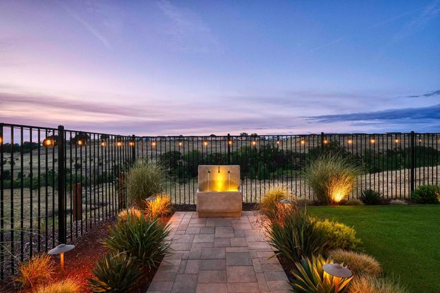 102 Chesapeake Ct, Lincoln, CA 95648