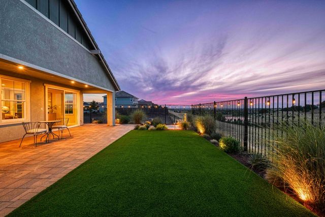 102 Chesapeake Ct, Lincoln, CA 95648