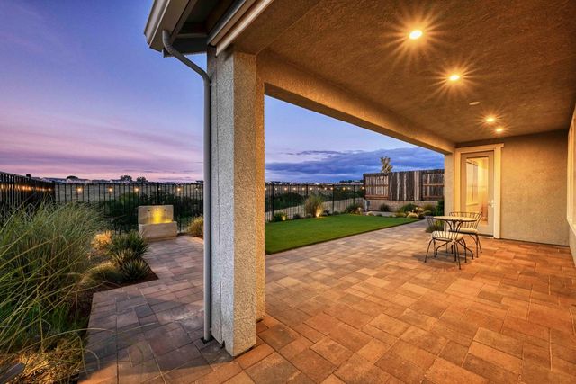 102 Chesapeake Ct, Lincoln, CA 95648