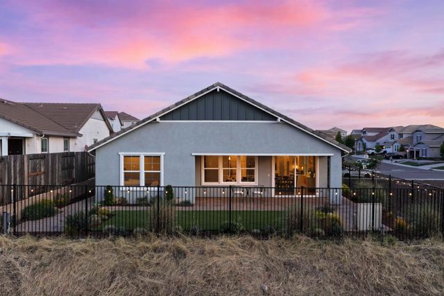 102 Chesapeake Ct, Lincoln, CA 95648