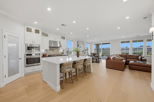 102 Chesapeake Ct, Lincoln, CA 95648