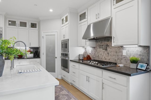 102 Chesapeake Ct, Lincoln, CA 95648