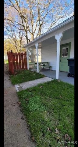 15 Gravel Place, Lackawanna, NY 14218