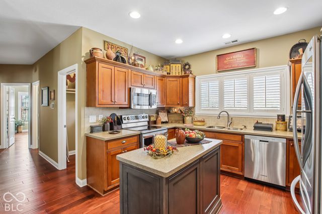 3397 Nottinghill Drive E, Plainfield, IN 46168