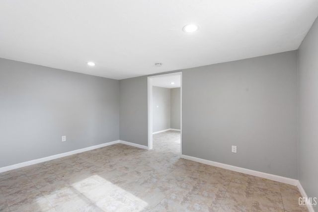 300 Buchanan Street, Taft, CA 93268