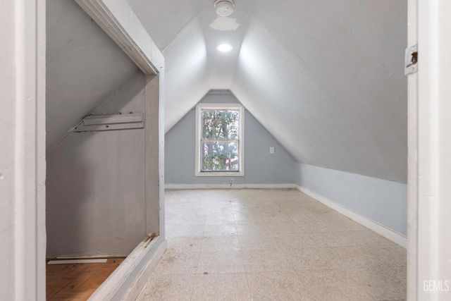 300 Buchanan Street, Taft, CA 93268