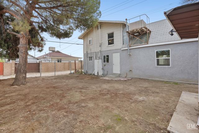 300 Buchanan Street, Taft, CA 93268