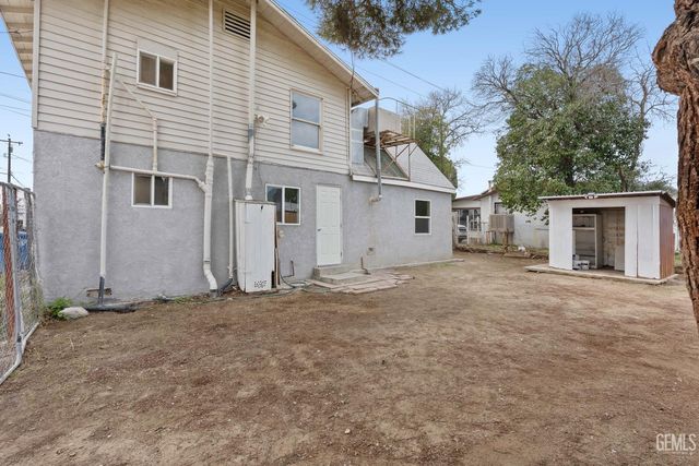 300 Buchanan Street, Taft, CA 93268