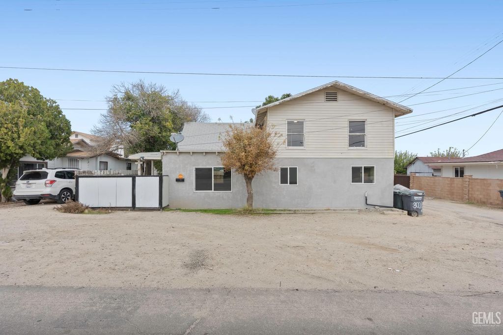 300 Buchanan Street, Taft, CA 93268