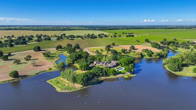 1850 W Twisted Vine Way, Acampo, CA 95220