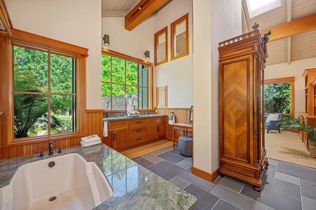 1850 W Twisted Vine Way, Acampo, CA 95220