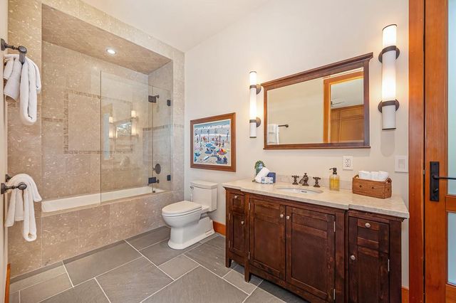 1850 W Twisted Vine Way, Acampo, CA 95220