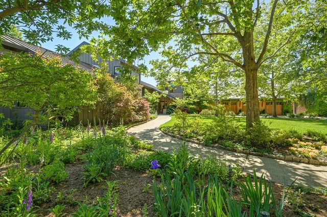 1850 W Twisted Vine Way, Acampo, CA 95220