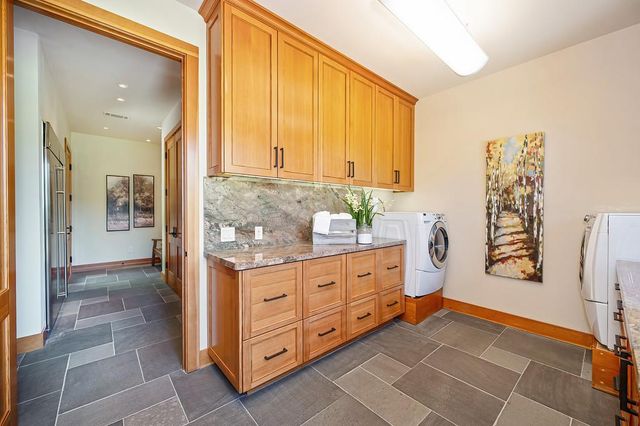 1850 W Twisted Vine Way, Acampo, CA 95220