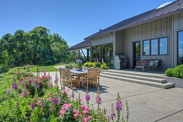 1850 W Twisted Vine Way, Acampo, CA 95220